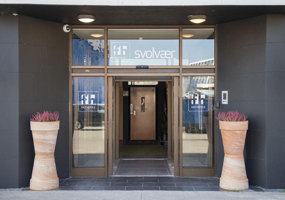 Hotel Aurora Svolvær Kültér fotó
