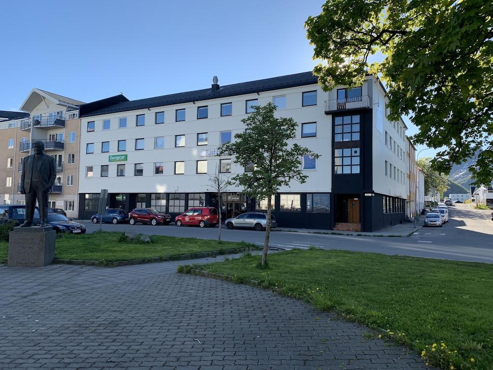 Hotel Aurora Svolvær Kültér fotó